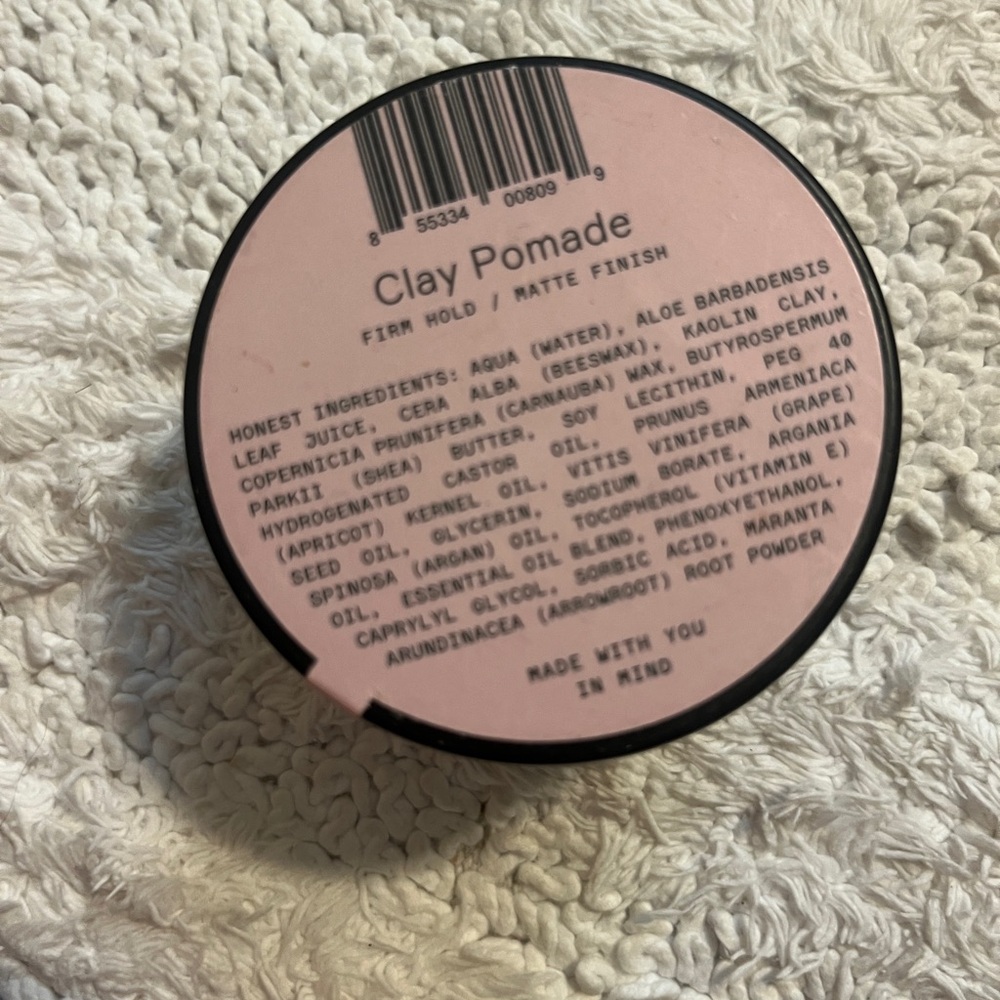Clay pomade